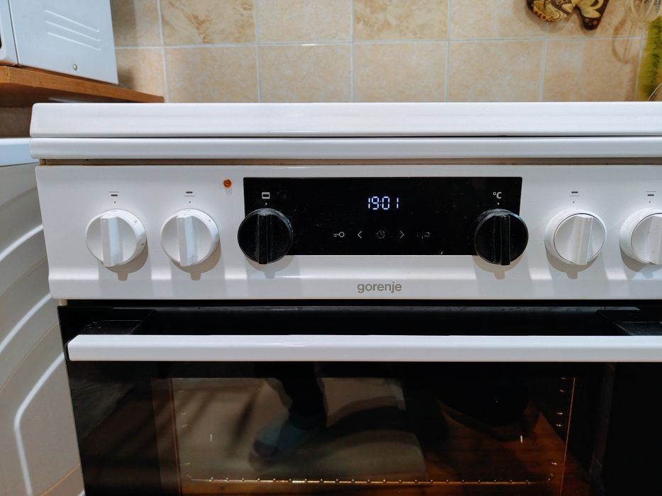 Продавам комбинирана печка Gorenje