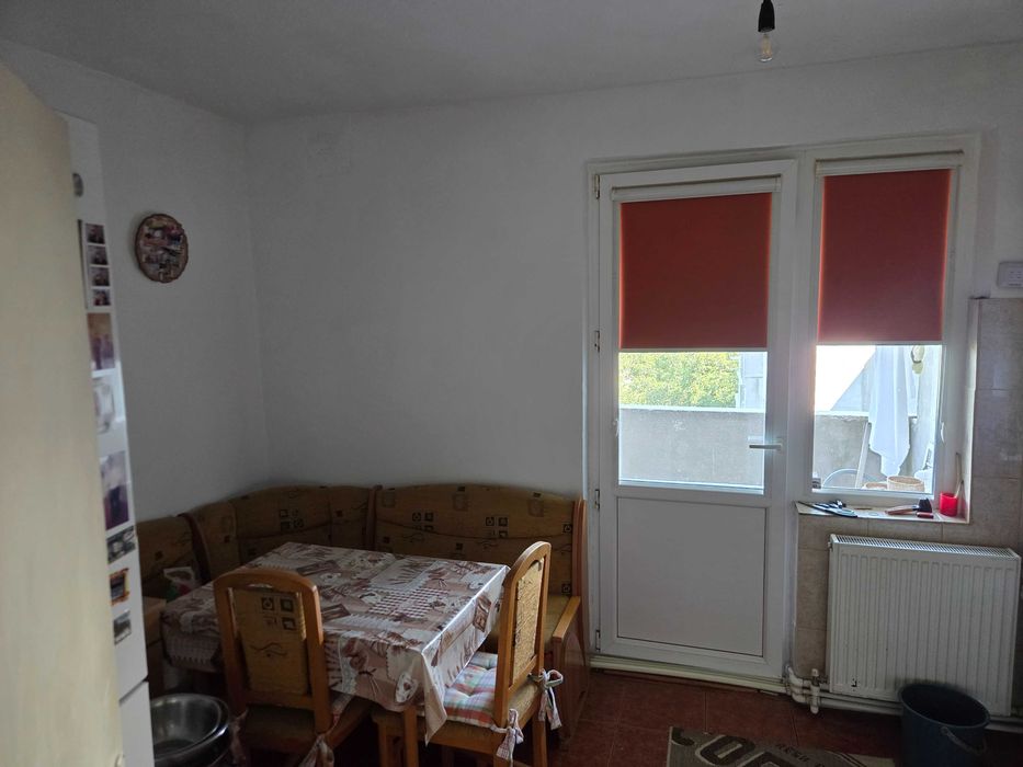 Apartament 4 camere in Draganesti Olt, 84mp, decomandat