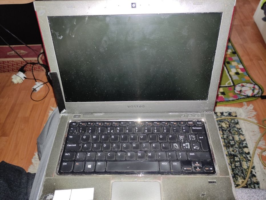 Laptop Dell Vostro 3360