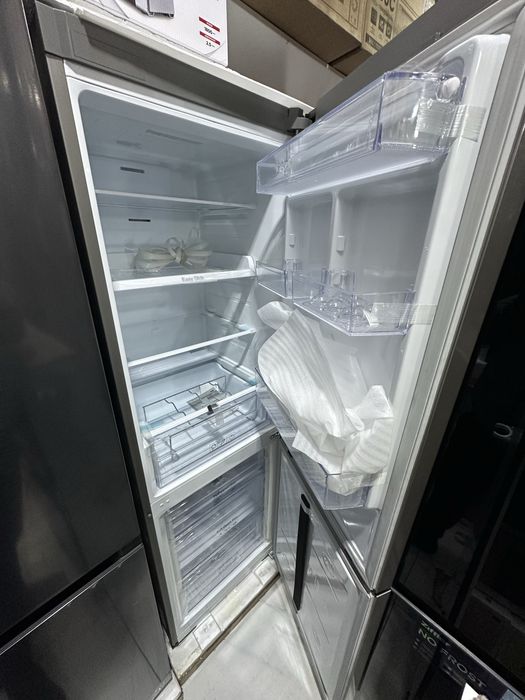 Холодильник Samsung RB31FERNDSA)