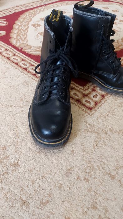 Ботинки кожа 39 размер 10000т