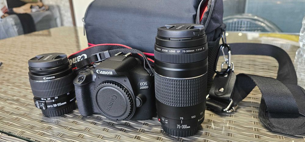 DRSL Canon EOS 2000D