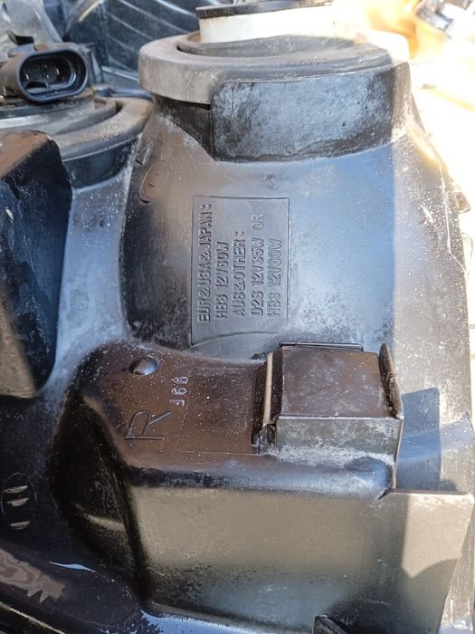 Продам фары на Prado