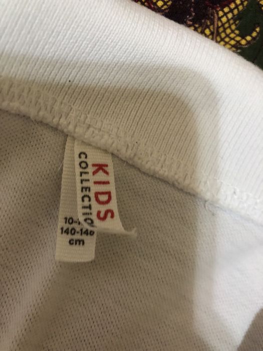 Продаются школьные блузки .