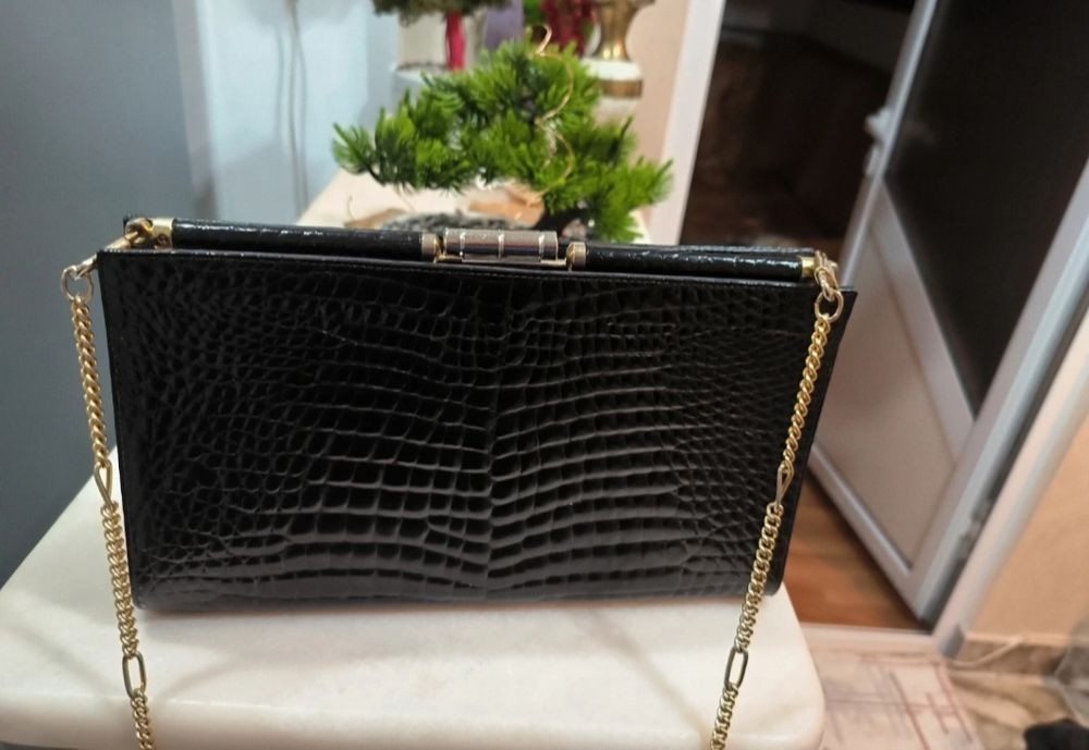 Geanta din piele de crocodil vintage