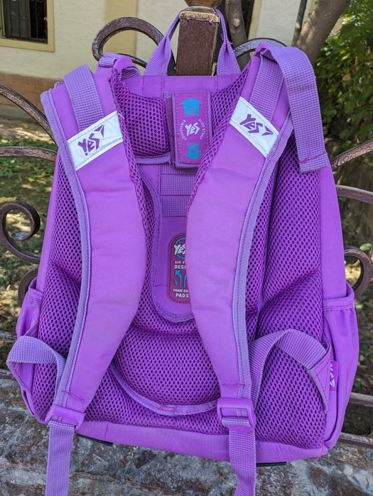 Рюкзак школьный с анатомической вентилируемой спинкой