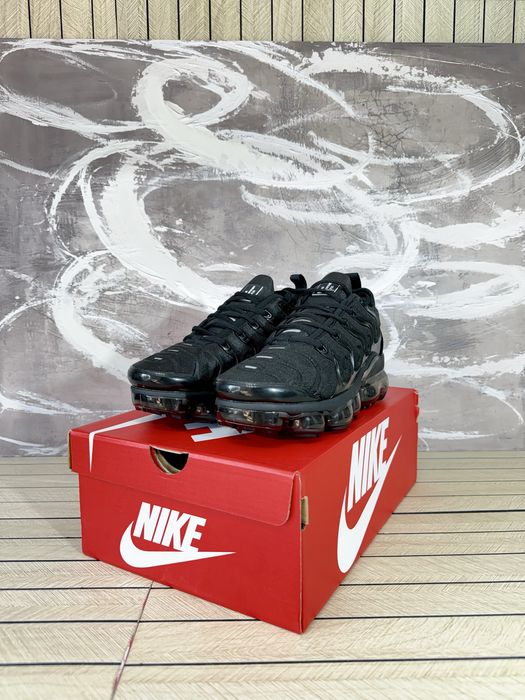 Nike Vapor Max Plus Black