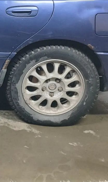 Продам Мазду 350 к