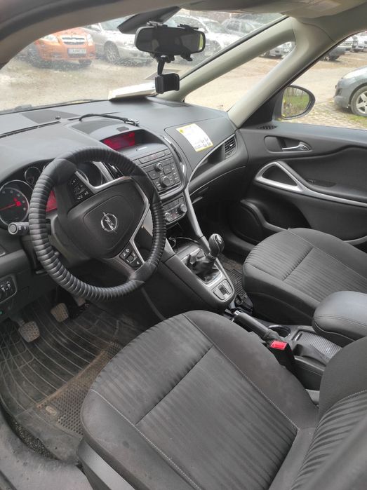 Opel Zafira 7 местна