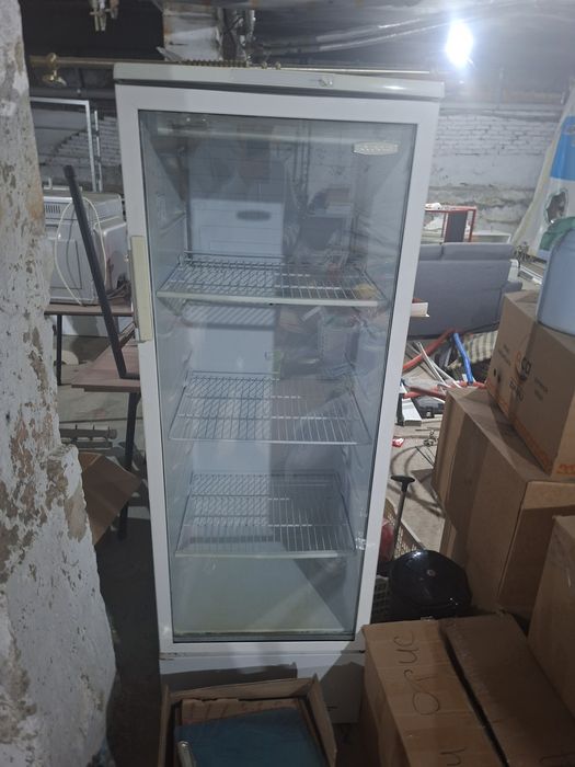 Холодильники со стеклянной дверью