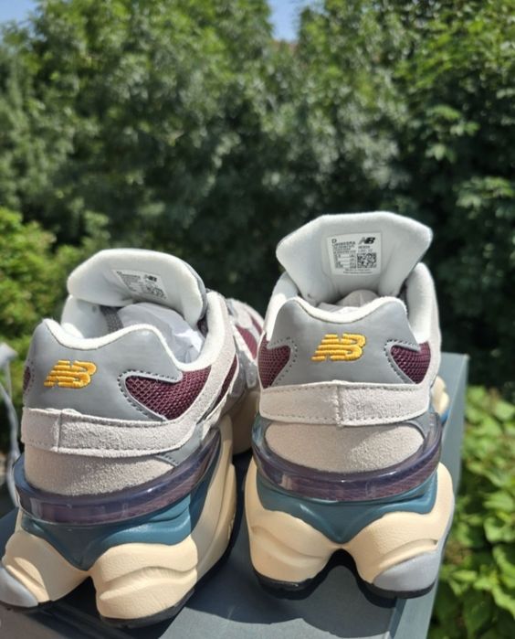 New Balance 9060