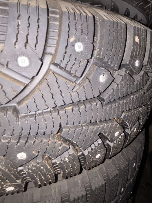 Продам 4 шины с дисками 215/70r15
