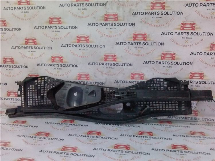 grila parbriz dacia logan mcv 1.5 dci an fabr. 2007