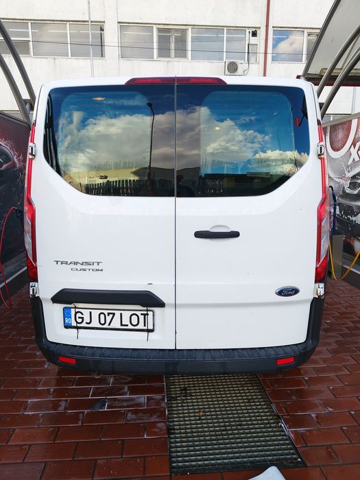 Vând Ford Transit Custom