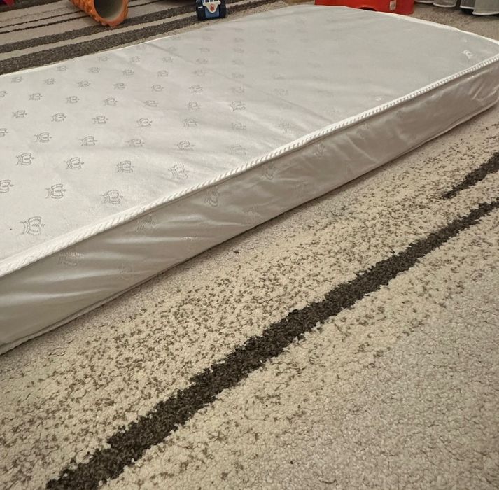 Продам матрас ортопедический