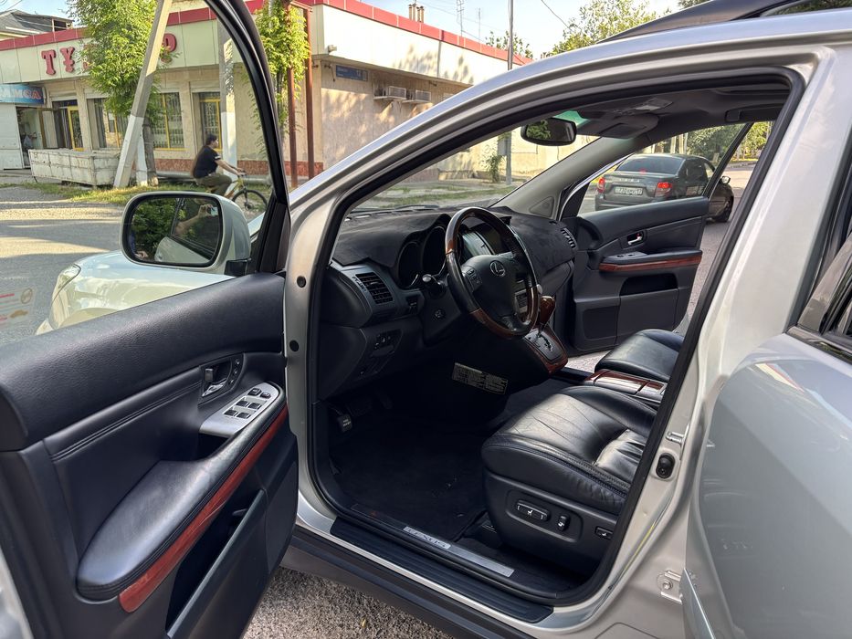 Продам LEXUS RX 300