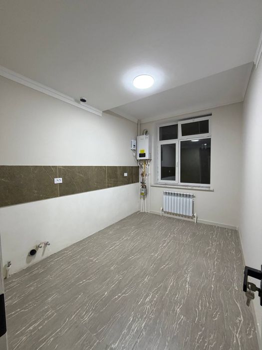 Yashnabod tumanida, Asia House da ,3xonali 63m2,tayyor uy