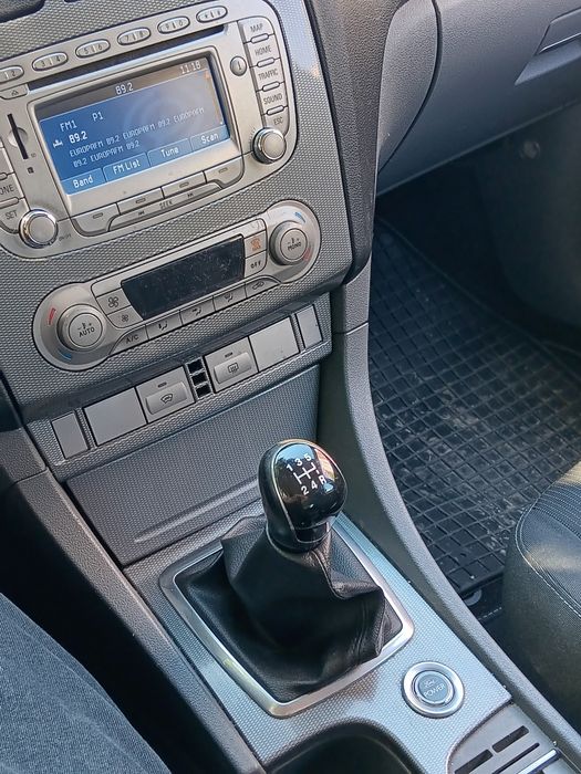 FORD Focus 2010 — imagine 2