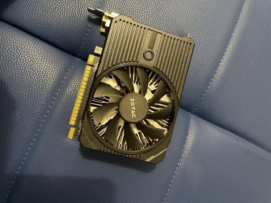 видеокарта Zotac GTX1050 - 2Gb