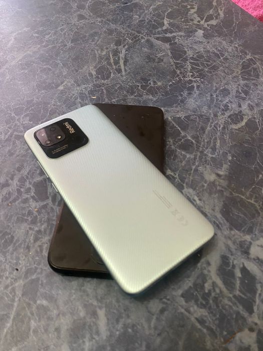 Redmi 10c, 64гб своей памяти, в отличном состоянии.