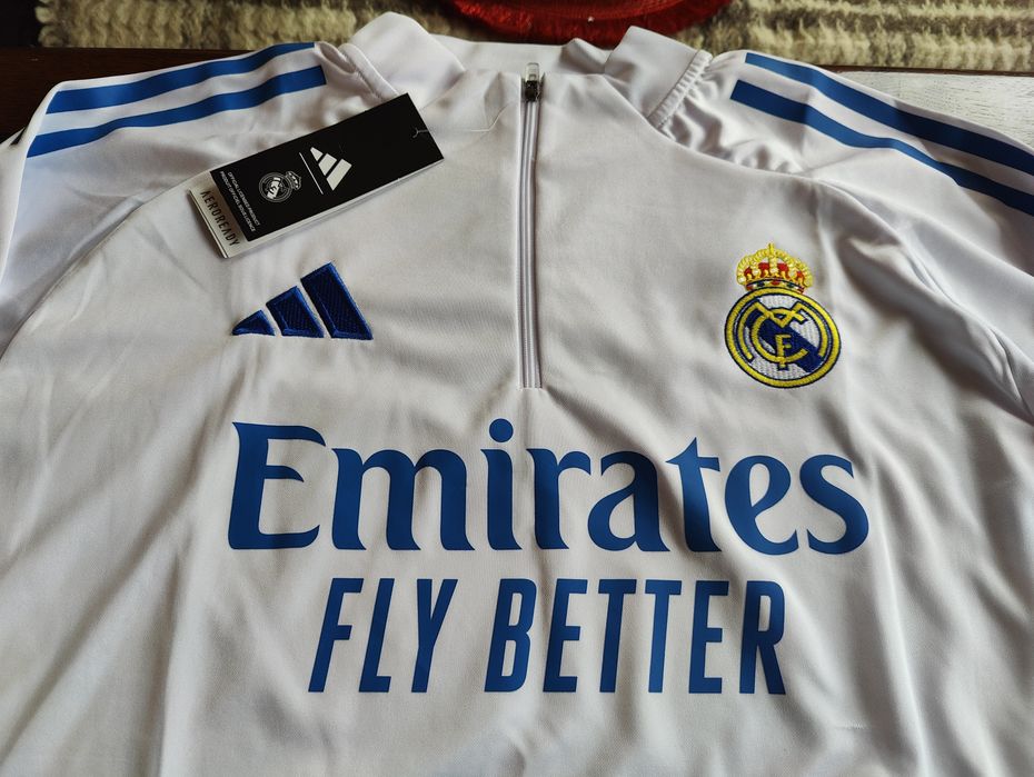 Тренировъчен футболен екип Real Madrid сезон 25/26