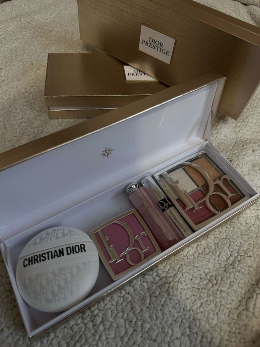 Косметика  ,одежды