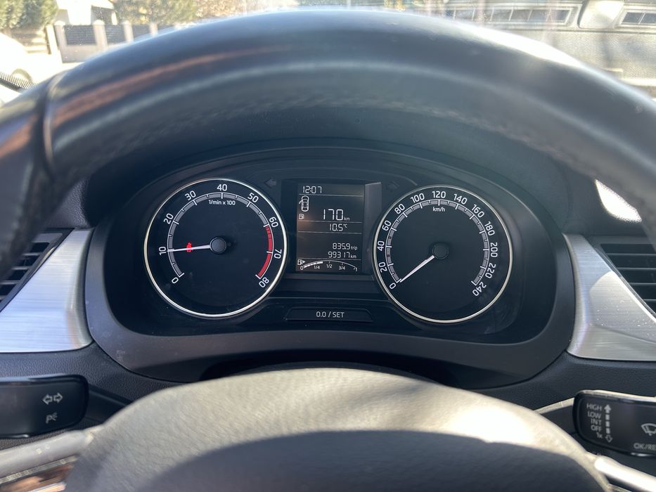 Skoda Rapid 2017 1.0 TSI GRI