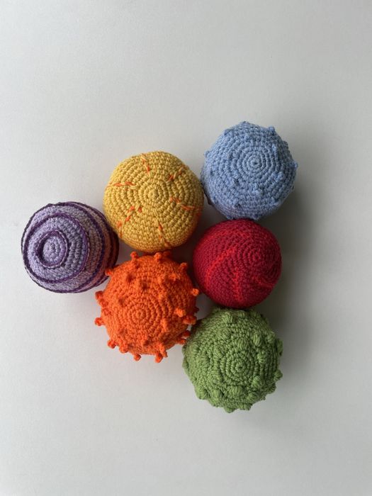 Монтесори сензорни топки