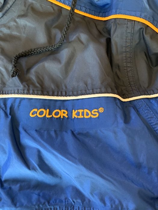 Vand geaca impermeabila(6 ani).