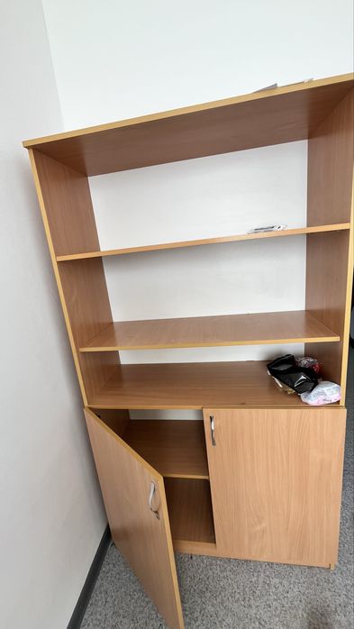 Шкаф  в офис или в кабинет