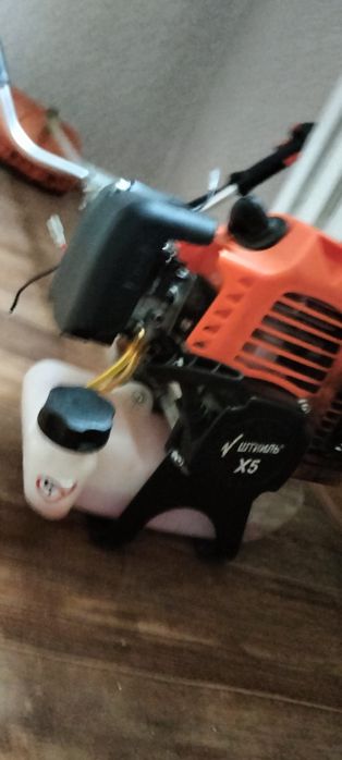 Продам триммер бензиновый