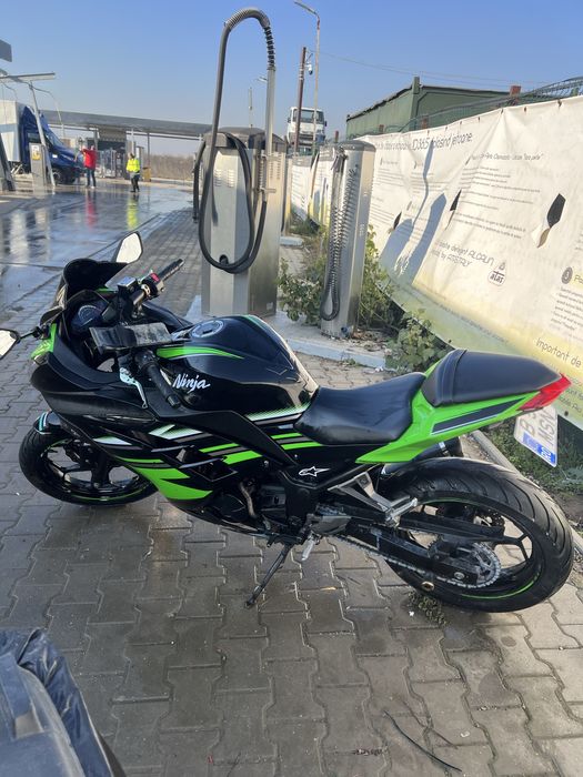 Kawasaki Ninja 300 ABS KRT
