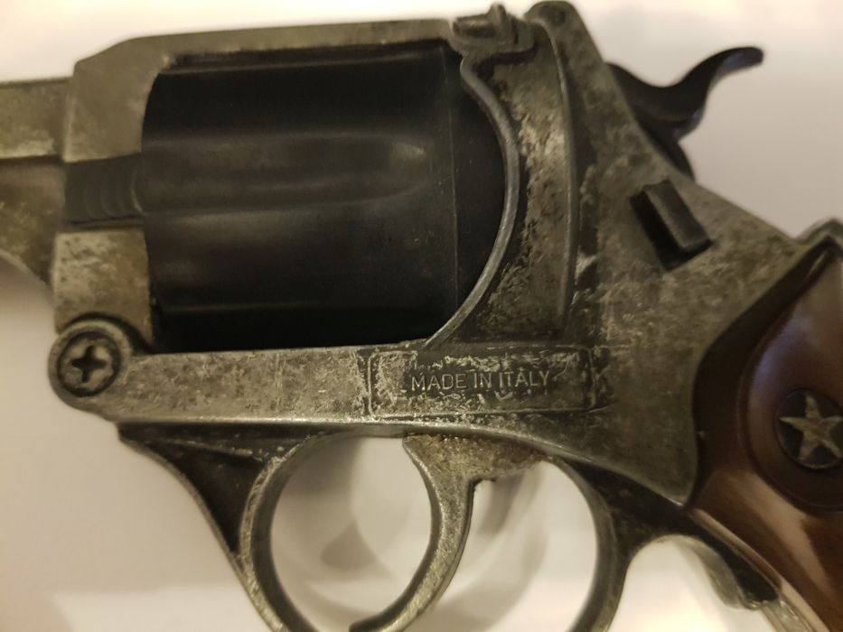 Pistol revolver jucarie cu capse