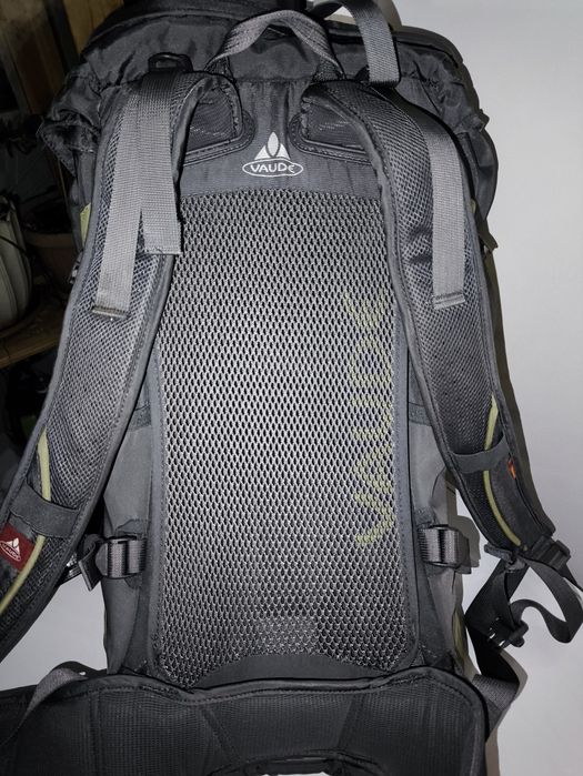 Рюкзак Vaude 2 штуки в оригинале для велосипеда или трекинга