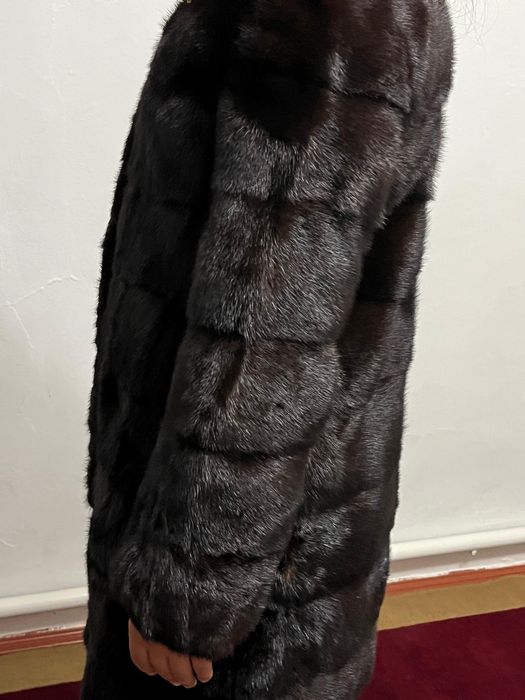 продам шубу натуральную
