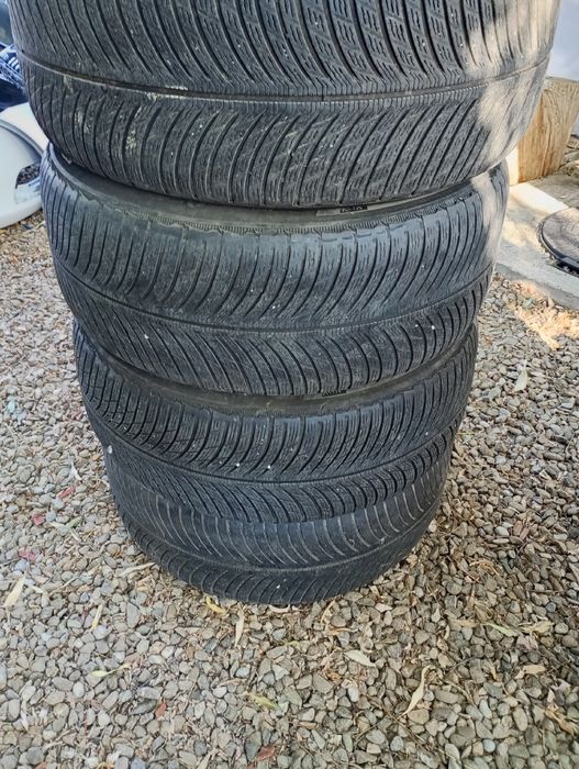 Cauciucuri Dunlop Pirelli Michelin 235 245 255 275 305 R18 R20