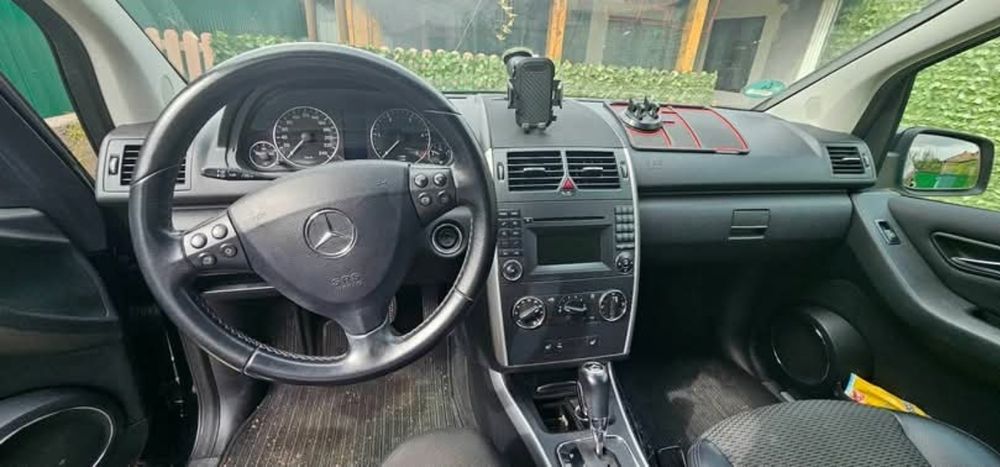 Mercedes A Class 180 automat 2011