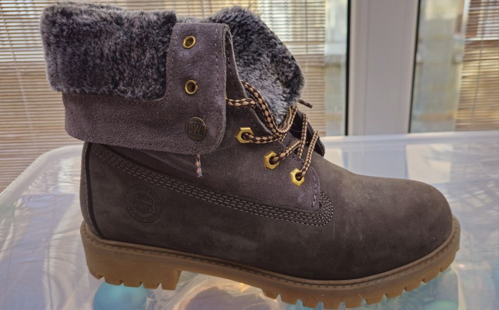 Дамски зимни обувки