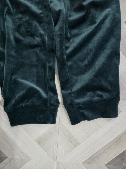 Костюмы велюровые