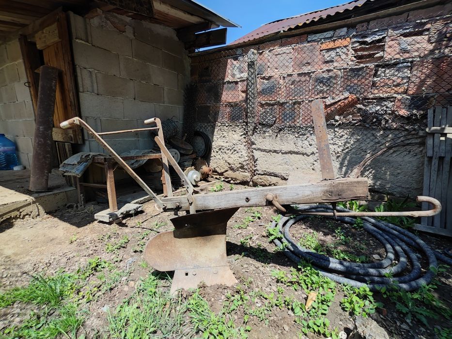 Плуг обращателен