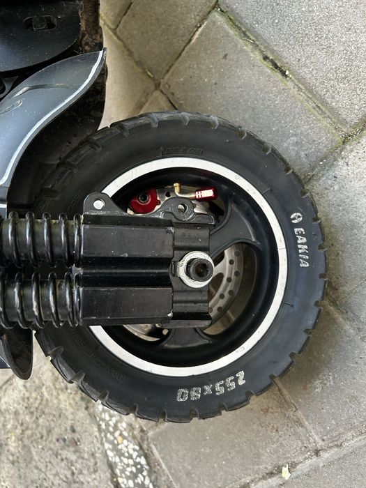 Iscooter ix5 .