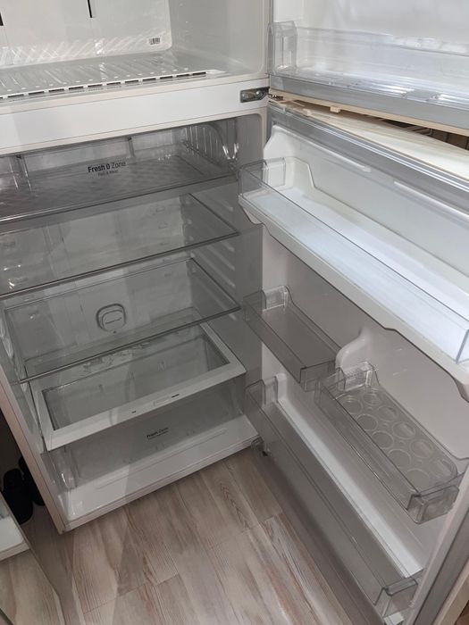 Продается холодильник LG