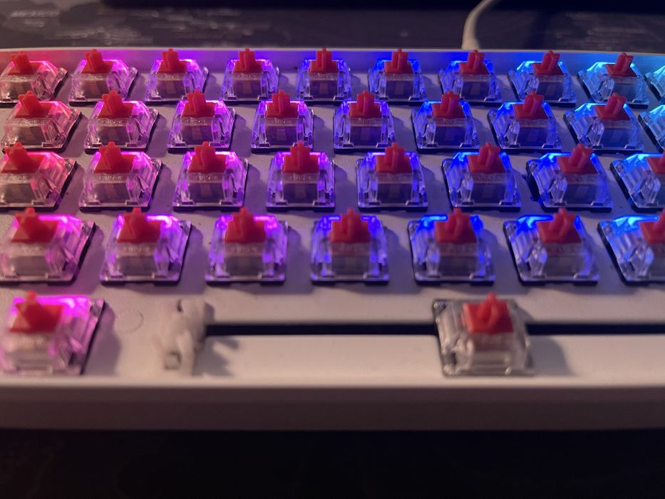 Tastatura gaming mecanica Royal Kludge RK61 Dual Mode Red Switch - Incomplet -