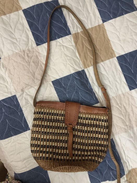 Сумка соломенная с отделкой кожи