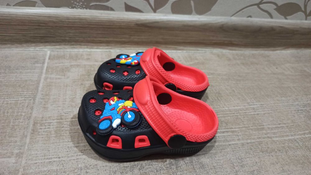 Бебешки маратонки Ponki 20 номер Понки и сандали Крокс чехли