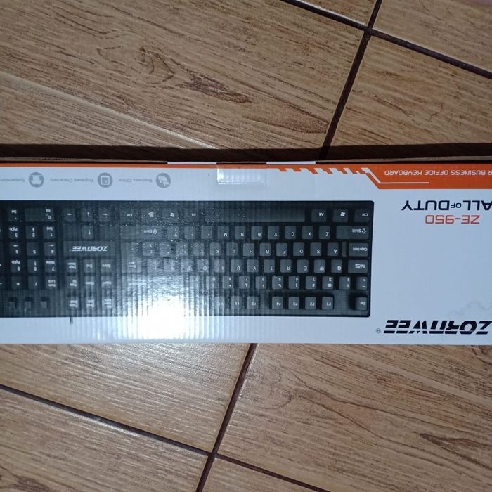 Клавиатуры, мышки, коврики.