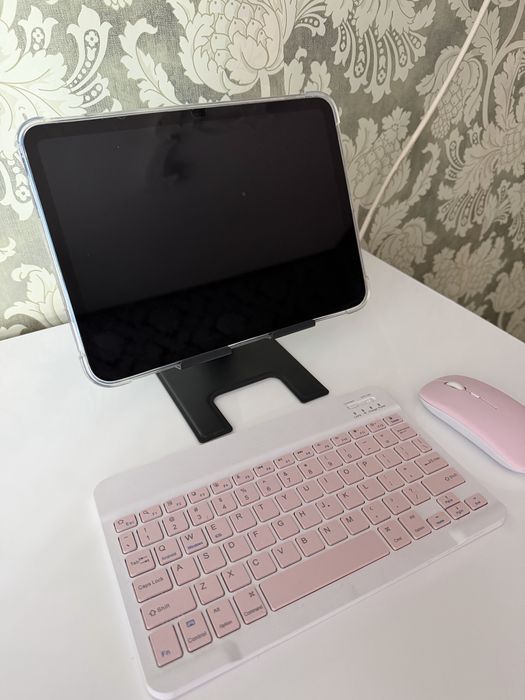Ipad 10 / Mouse tastatura wireles plus stativ cadou/ Okazie