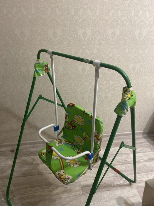 Продам детскую качелю