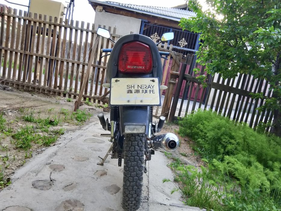 Suzuki 125 кубов