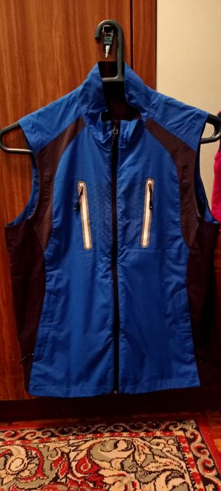 Продается Летние жилетки